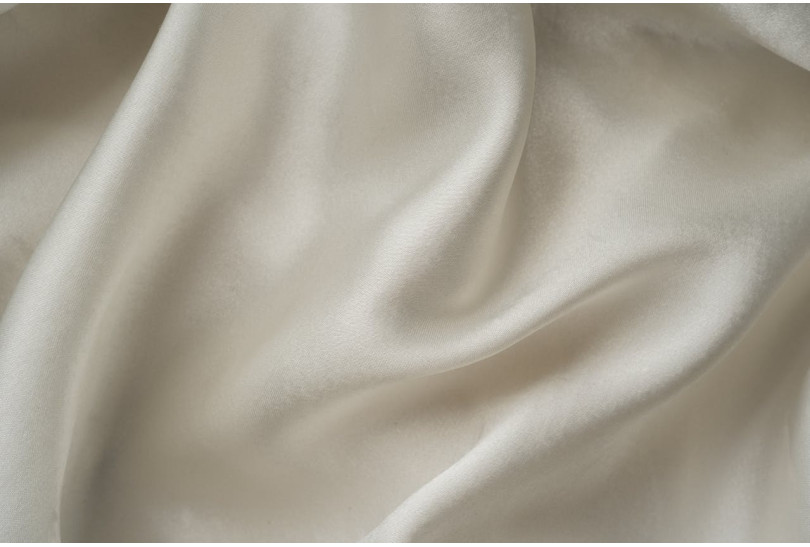 Wiskoza - co to za materiał, czy oddycha, czy jest dobry?