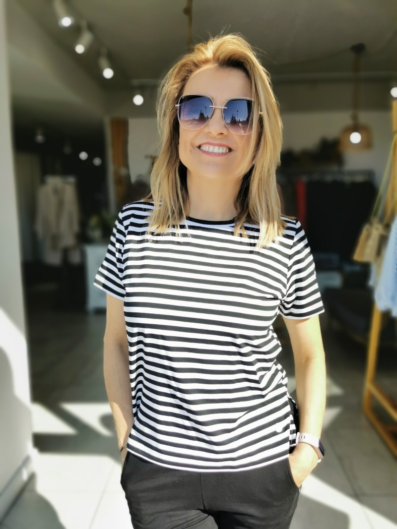 Miniatura produktu Wiskozowy T-shirt w biało-czarne paski Black&White