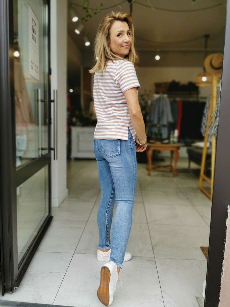 Miniatura produktu T-shirt z wysokogatunkowej bawełny w biało-beżowe paski Beige&White