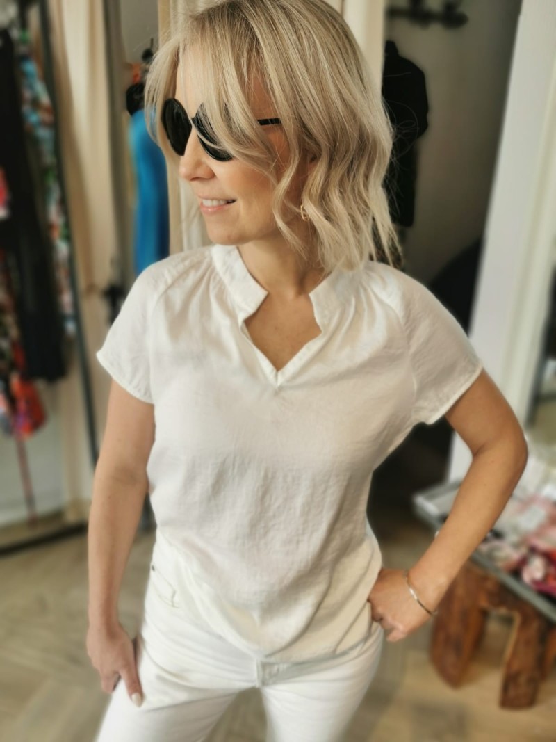 Miniatura produktu Bluzka na krótki rękaw ze stójką w kolorze białym Francis White