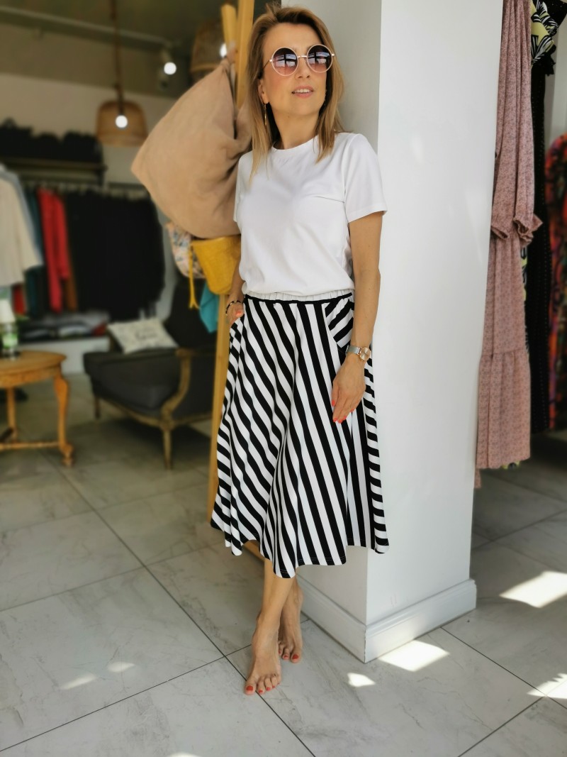 Miniatura produktu Spódnica midi z wiskozy w czarno-białe paski Royal Lines