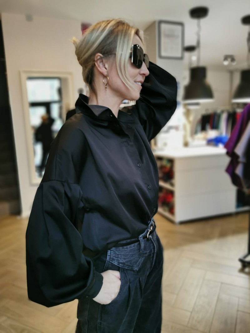 Miniatura produktu Bawełniana Koszula z kołnierzykiem z bufiastymi rękawami w kolorze czarnym Megan Black