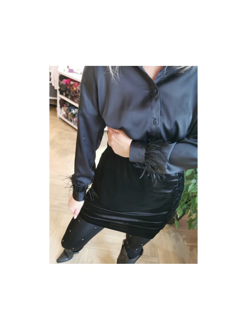 Miniatura produktu Dopasowana mini Spódnica z aksamitu w czarnym kolorze Andrea Black