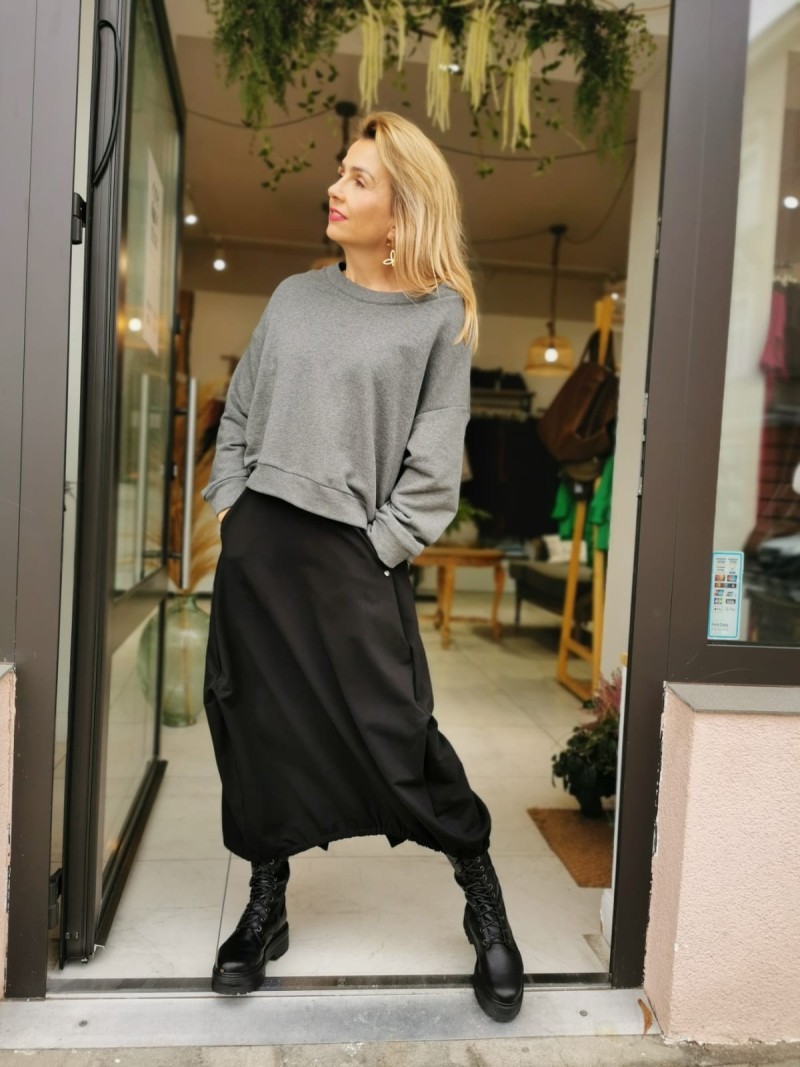 Miniatura produktu Bawełniana Spódnica midi asymetryczna z kieszeniami w kolorze czarnym Era Black