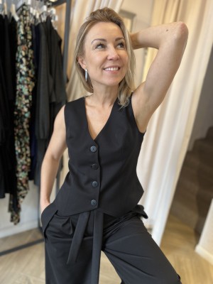 Wiskozowa Kamizelka w kolorze czarnym Olena Black