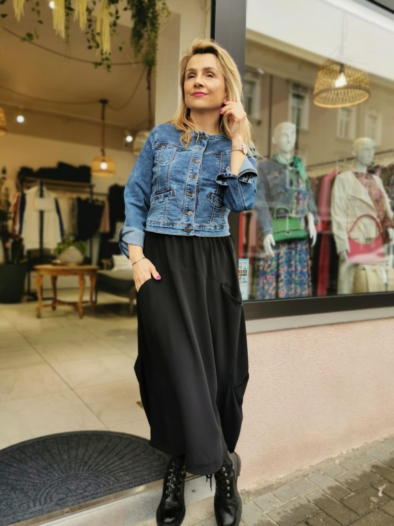 Miniatura produktu Spódnica midi asymetryczna bombka w kolorze czarnym Domina Black