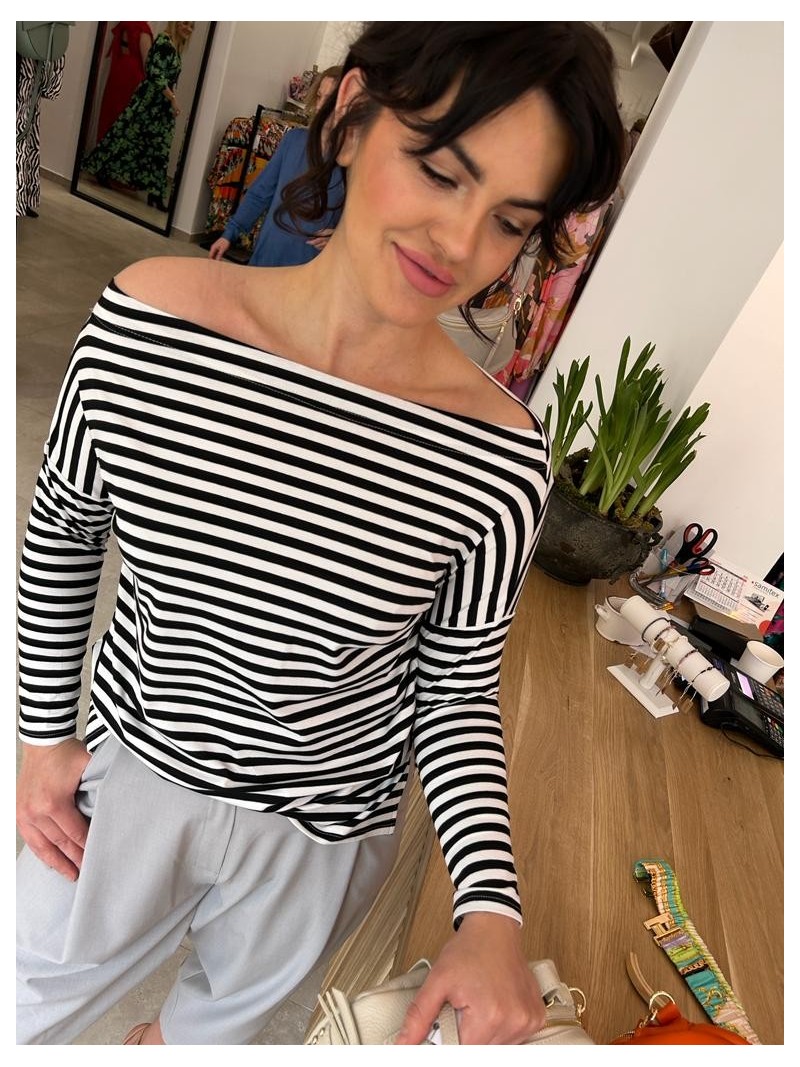 Miniatura produktu Czarna Wiskozowa Bluzka na długi rękaw Cynthia Black&White