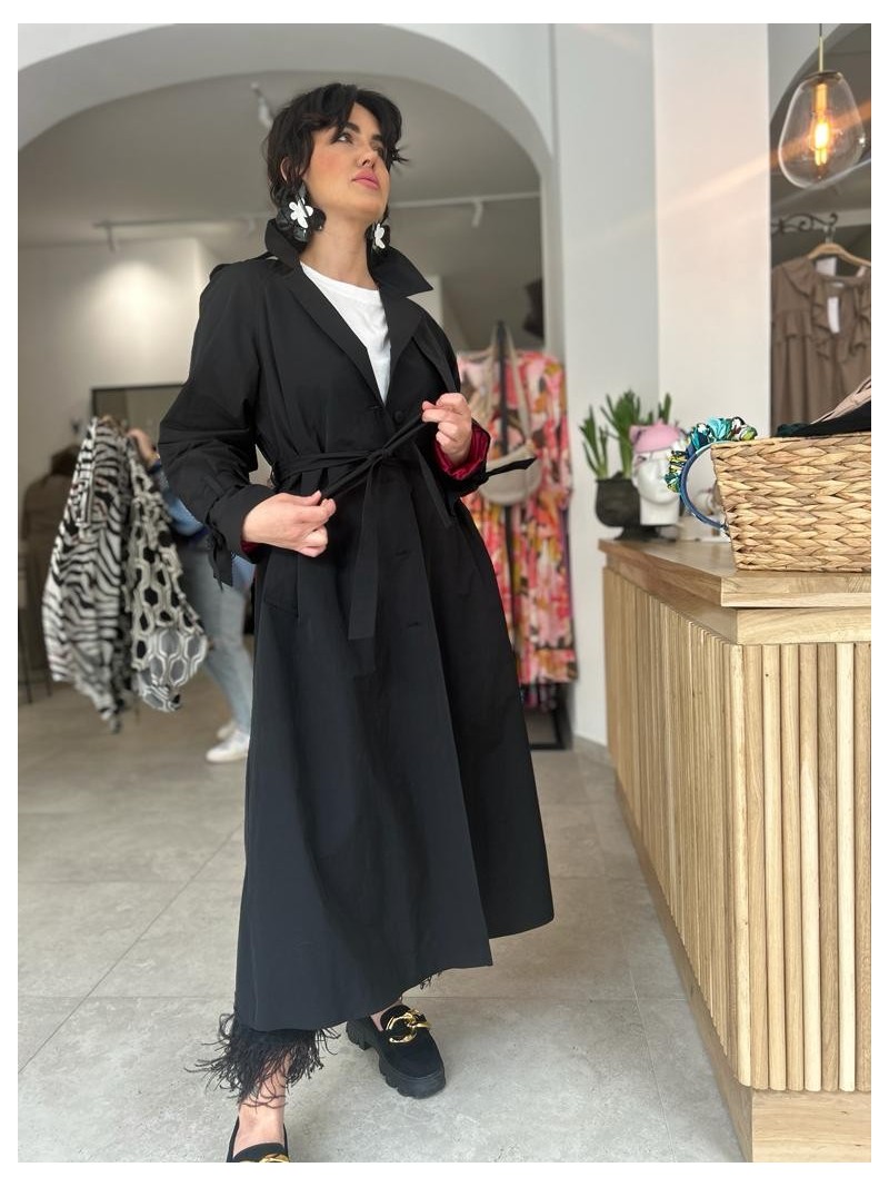 Miniatura produktu Czarny długi Płaszcz typu trencz z paskiem, kołnierzem i zapięciem na guziki Creo Black