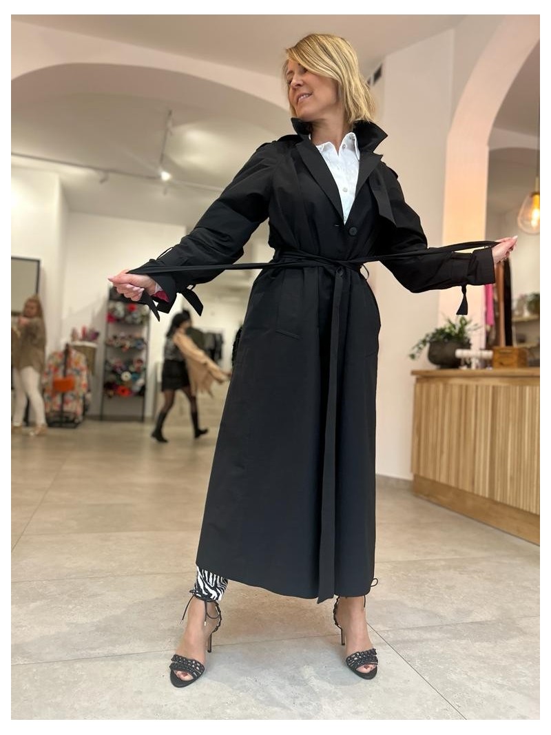 Miniatura produktu Czarny długi Płaszcz typu trencz z paskiem, kołnierzem i zapięciem na guziki Creo Black