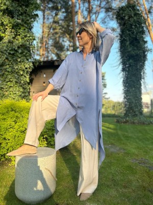 Niebieska Koszula z wiskozy i lnu asymetryczna z ozdobnym tyłem Ocean Len Blue