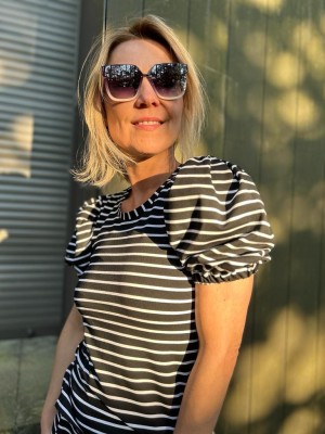 Wiskozowa Bluzka w paski z krótkim bufiastym rękawem Bufki B&W