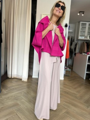 Fuksjowe Wdzianko oversize z geometrycznym tłoczeniem Novi Magenta