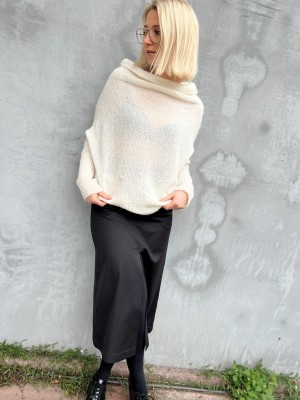 Spódnica z rozcięciami w kolorze czarnym Christy Black