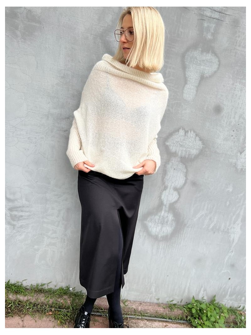 Miniatura produktu Spódnica z rozcięciami w kolorze czarnym Christy Black