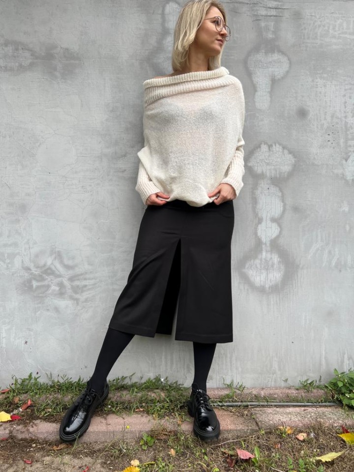 Miniatura produktu Ołówkowa Spódnica midi w kolorze czarnym Christy Black