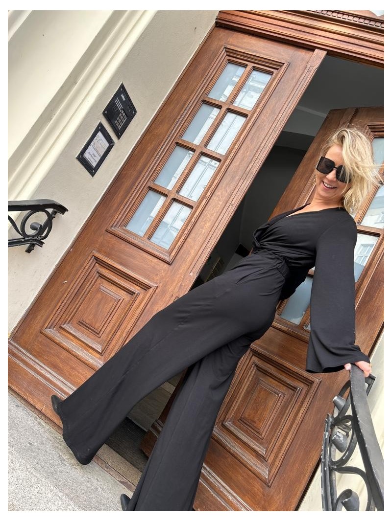 Miniatura produktu Czarny Wiskozowy Kombinezon z długim rękawem w dzwonek Devon Black