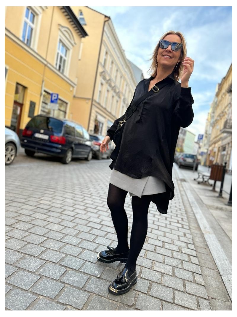 Miniatura produktu Czarna Koszula Damska z kołnierzykiem asymetryczna Lowery Black&Satin