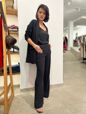 Czarne Spodnie Flare Damskie z błyszczącą nitką Paolo Diamond&Black