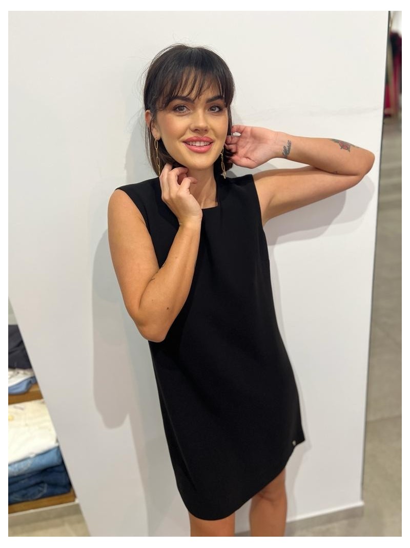 Miniatura produktu Luźna Sukienka Mini w kolorze czarnym z kokardą na plecach Amanda Black