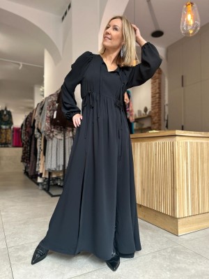 Zwiewna Sukienka Maxi wiązana w talii w kolorze czarnym Rivia Black