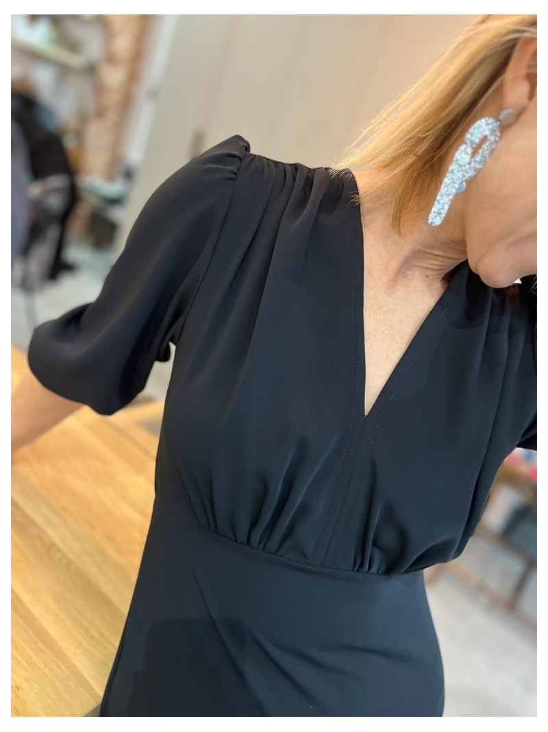 Miniatura produktu Czarna Sukienka Długa z rękawkiem 3/4, falbanami i wiązaniem Elen Black