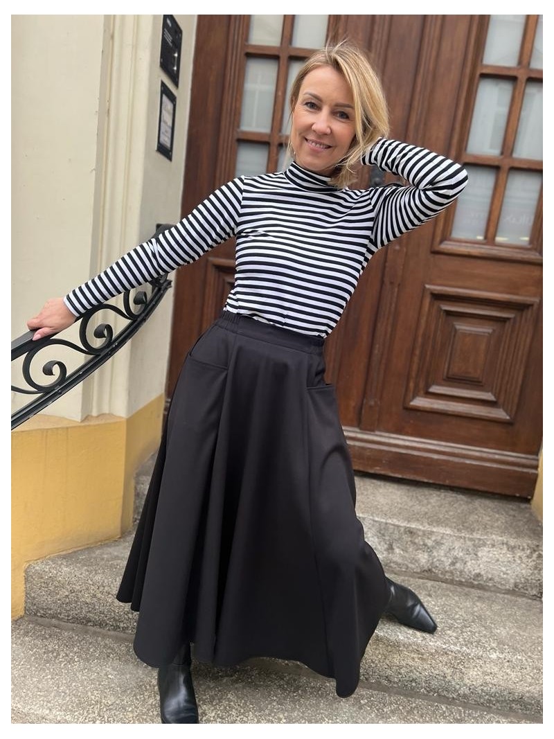 Miniatura produktu Rozkloszowana Spódnica midi z kieszeniami w kolorze czarnym Cango Black