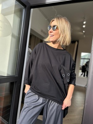 Czarna bawełniana Bluzka asymetryczna z dekoracyjną kieszenią Military Black