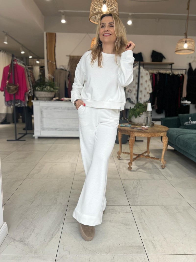 Miniatura produktu Białe Spodnie Dresowe bawełniane z szerokimi nogawkami New York White