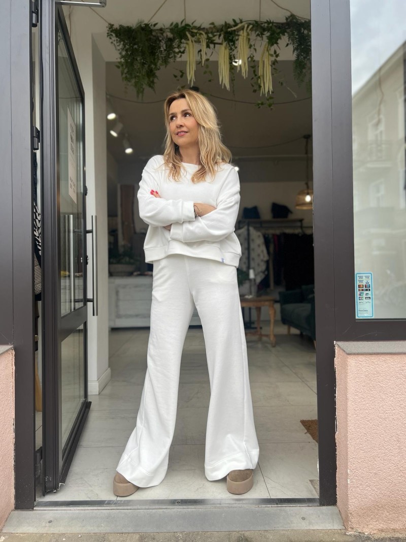 Miniatura produktu Białe Spodnie Dresowe bawełniane z szerokimi nogawkami New York White