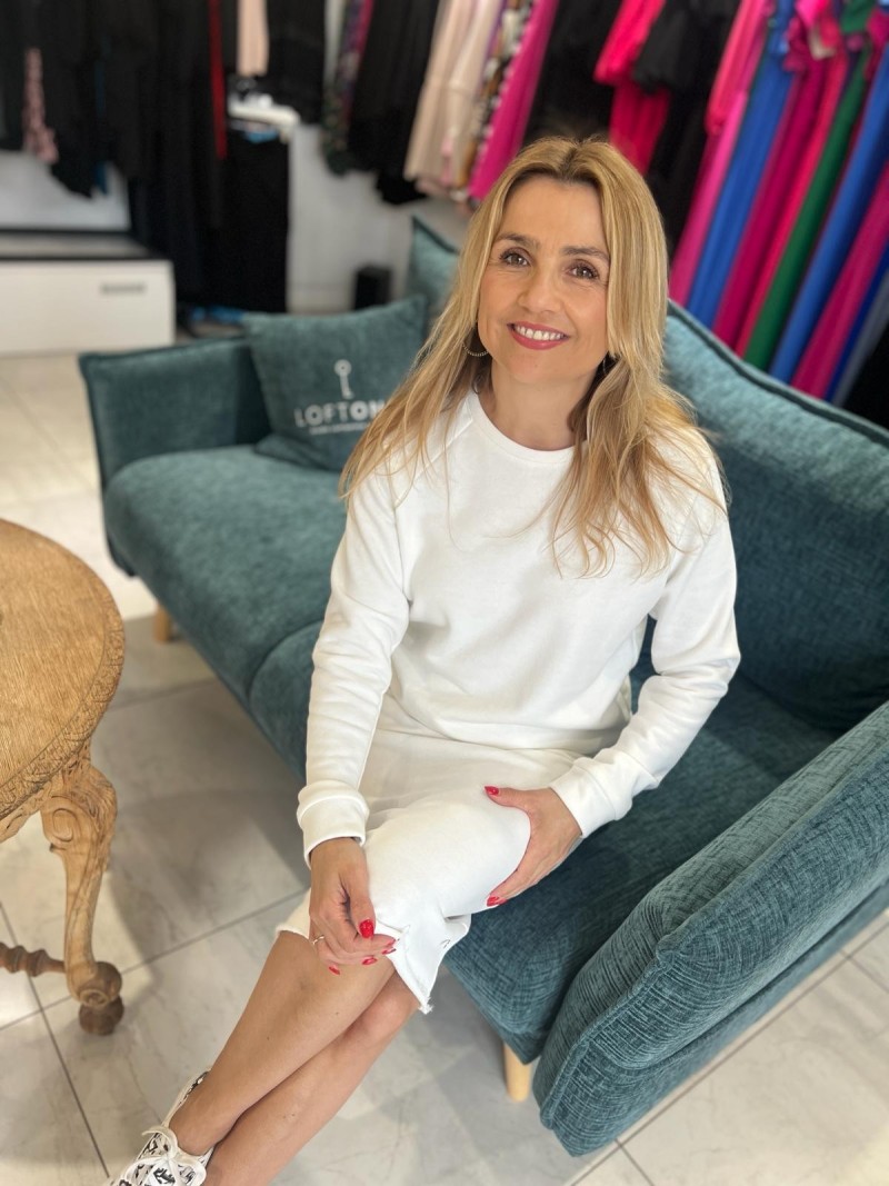 Miniatura produktu Biały Bawełniany Komplet spódnica midi i bluza bez kaptura Dressi White