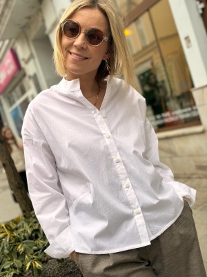 Bawełniana Koszula ze stójką asymetryczna w kolorze białym Lidia White