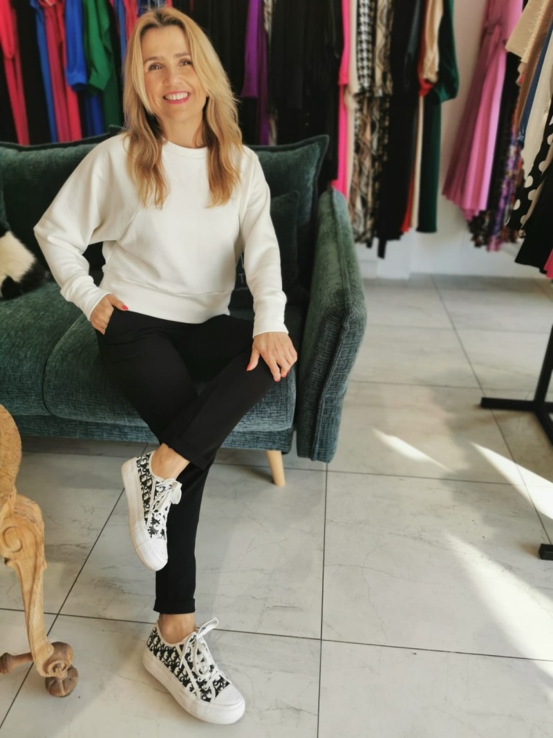 Miniatura produktu Dresowe Spodnie Cygaretki w kolorze czarnym Opo Black