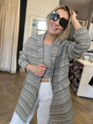 Żakiet oversize czarno-biały z dodatkiem wełny jagnięcej Cassie Wool&Stone