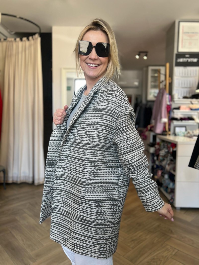 Miniatura produktu Żakiet oversize czarno-biały z dodatkiem wełny jagnięcej Cassie Wool&Stone