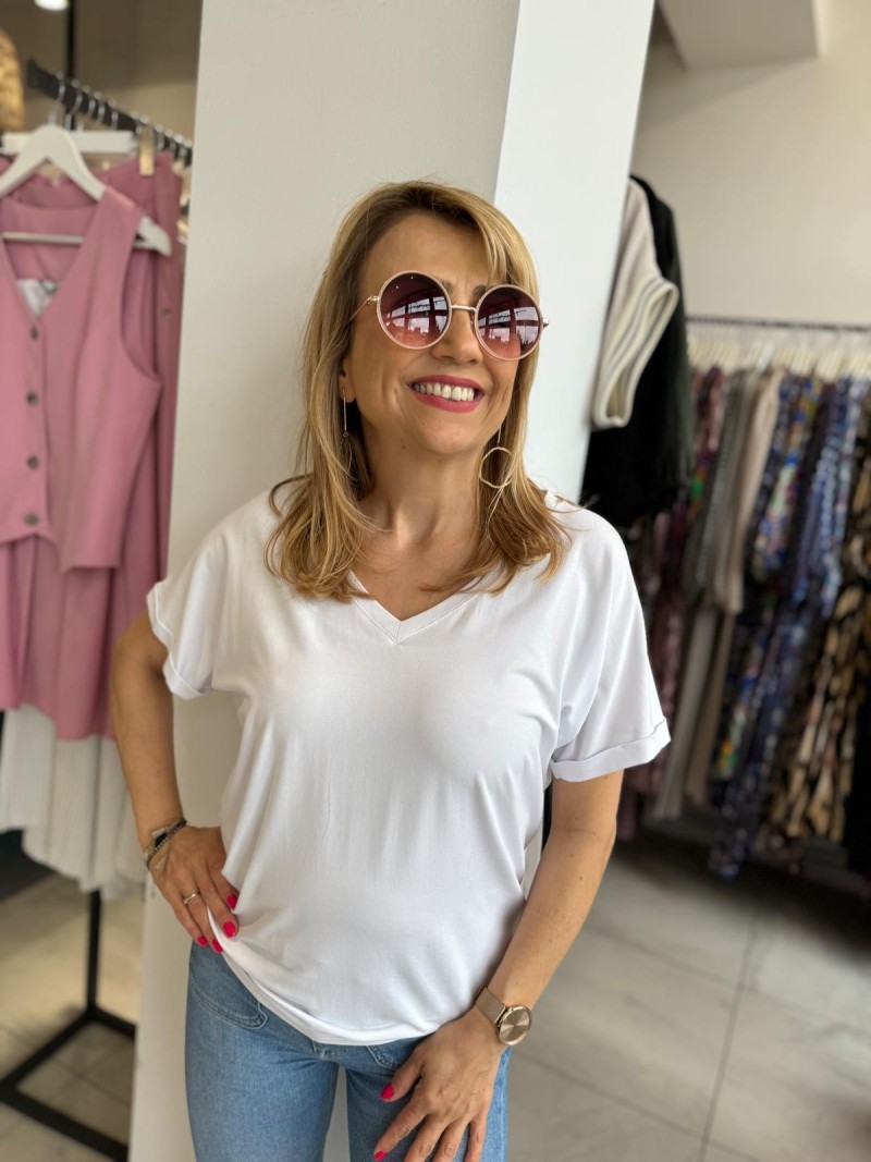 Miniatura produktu Wiskozowy T-shirt w kolorze białym z dekoltem w szpic See White