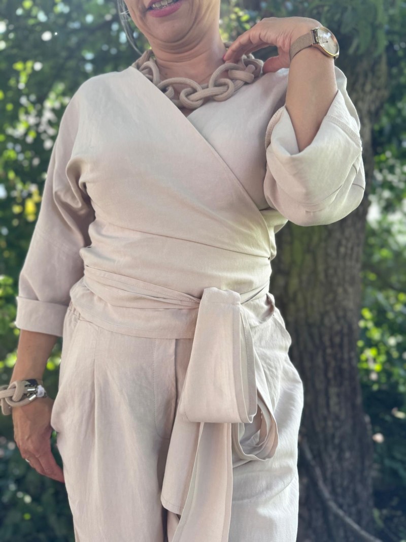 Miniatura produktu Wiskozowa-lniana Bluzka z wiązaniem w kolorze beżowym Reya Len&Beige