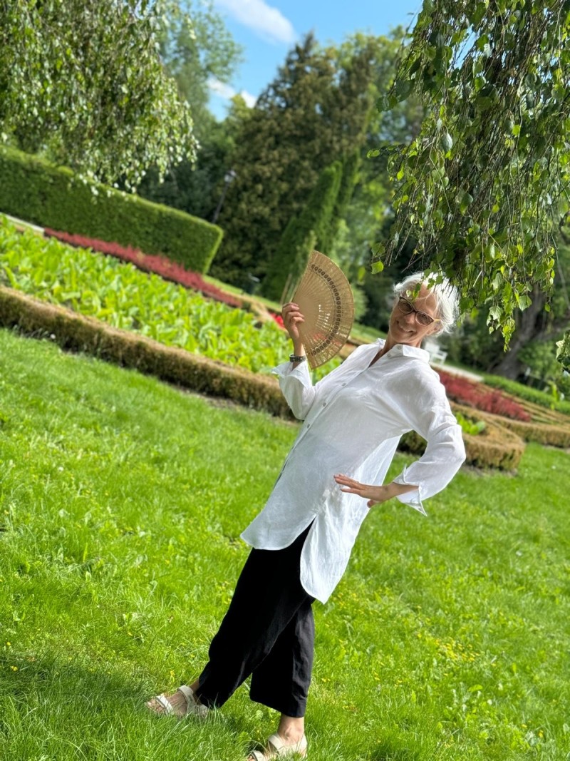 Miniatura produktu Długa Koszula wiskozowo-lniana w kolorze białym Galea White&Len