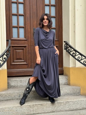 Dzianinowa Sukienka Maxi w grafitowym odcieniu z marszczeniem na dekolcie Ramona Graphite