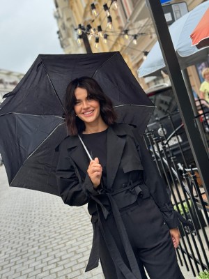 Czarna krótka Kurtka z podszewką i kieszeniami zapinana na guziki Short Black