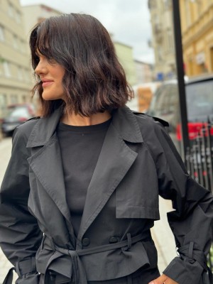 Czarna krótka Kurtka z podszewką i kieszeniami zapinana na guziki Short Black