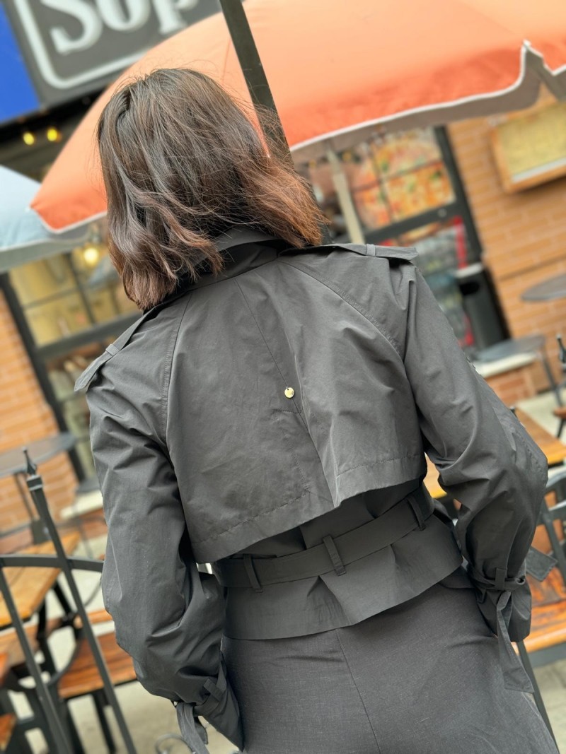 Miniatura produktu Czarna krótka Kurtka z podszewką i kieszeniami zapinana na guziki Short Black