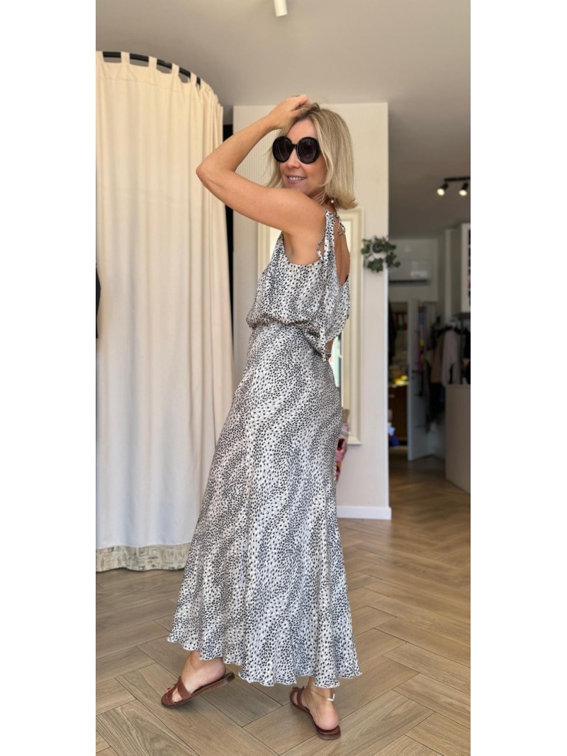 Miniatura produktu Rozkloszowana Spódnica midi w biało-czarne plamki Soley Moss