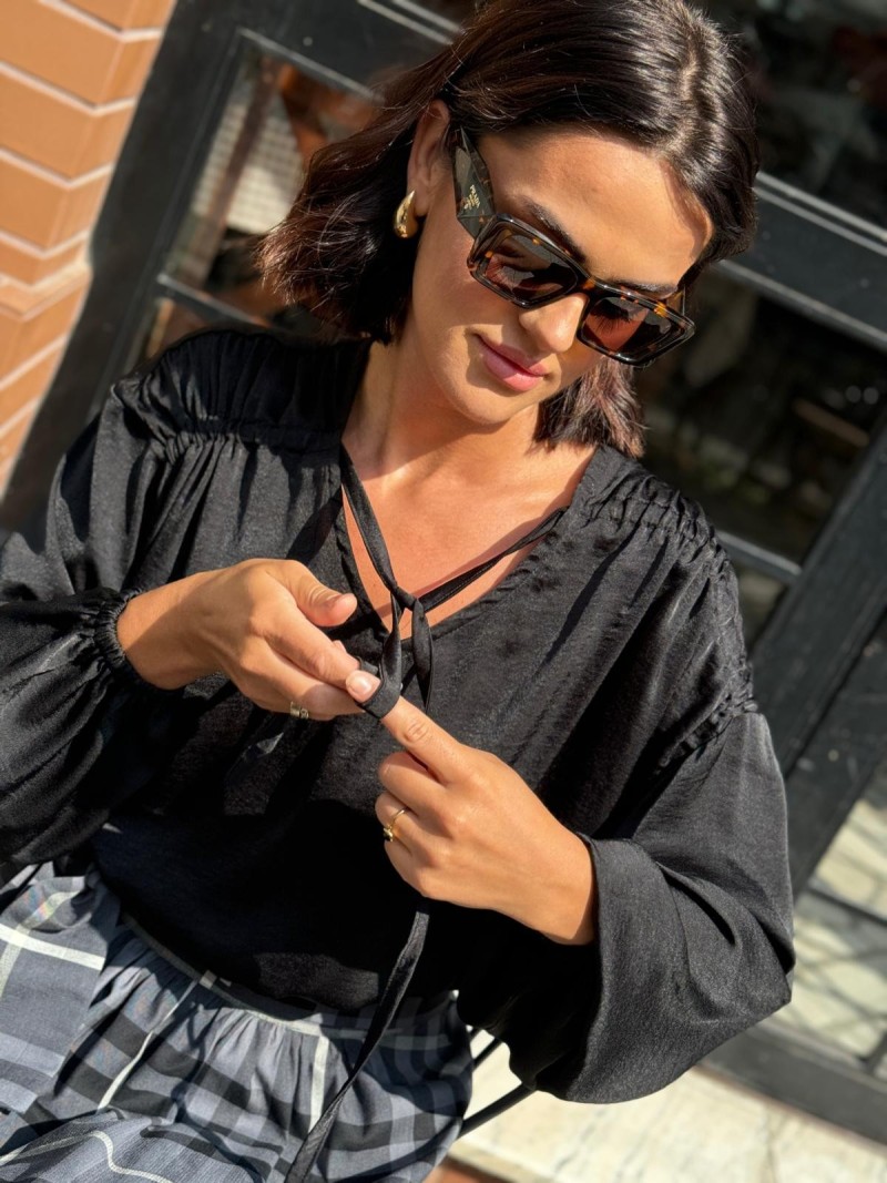 Miniatura produktu Czarna Bluzka z wiązanym ściągnięciem i długim rękawem Bethany Black