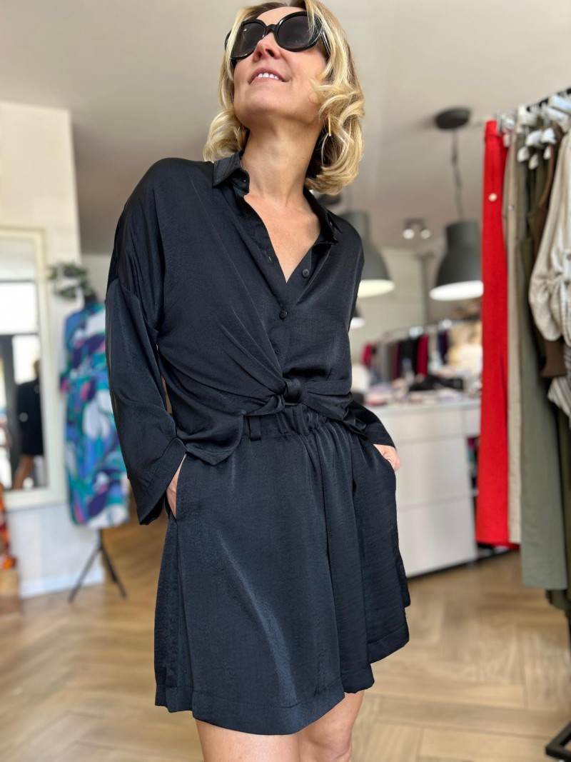 Miniatura produktu Czarne Rozkloszowane Spodenki z wysokim stanem Creo Black