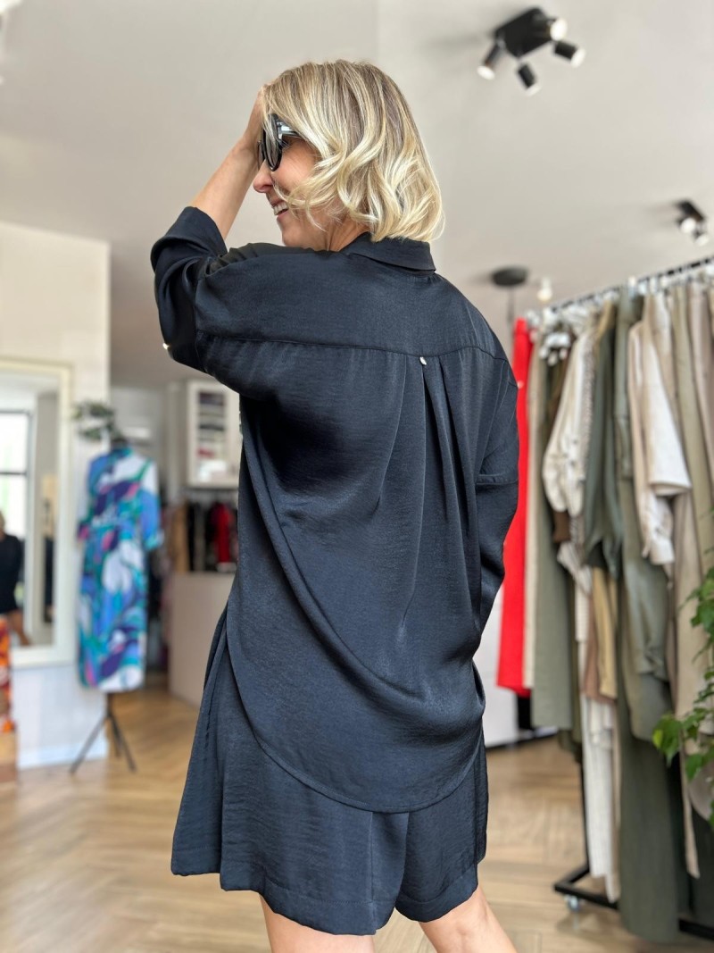 Miniatura produktu Czarna Koszula oversize Damska kreszowana z rękawami 3/4 Perla Black