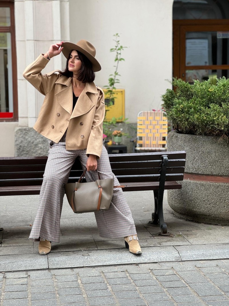 Miniatura produktu Beżowy płaszcz krótki wełniany z reglanowym rękawem London&Beige Short