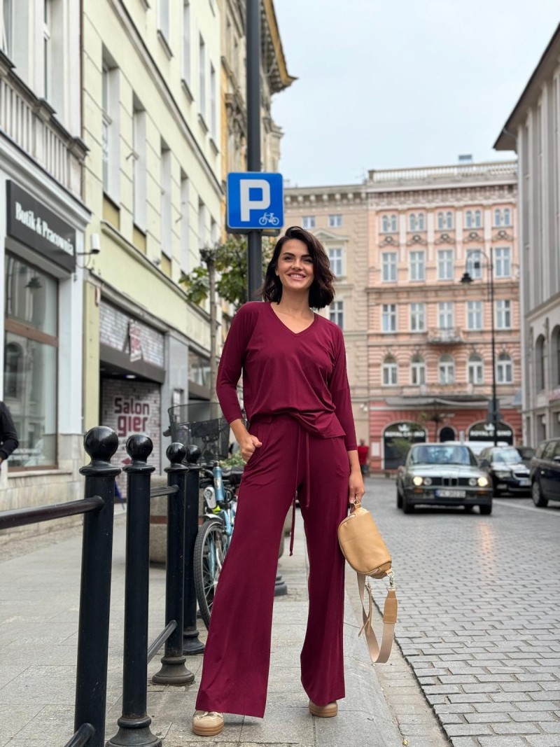 Miniatura produktu Wiskozowy zestaw spodnie i bluzka w kolorze bordowym Long & Slim Bordo