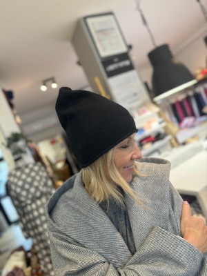 Czarna czapka z domieszką wełny Wool Black