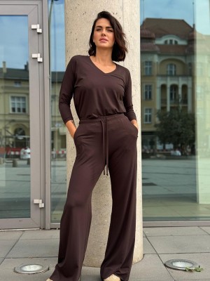 Wiskozowy zestaw spodnie + bluzka w kolorze brązowym Long & Slim Brown