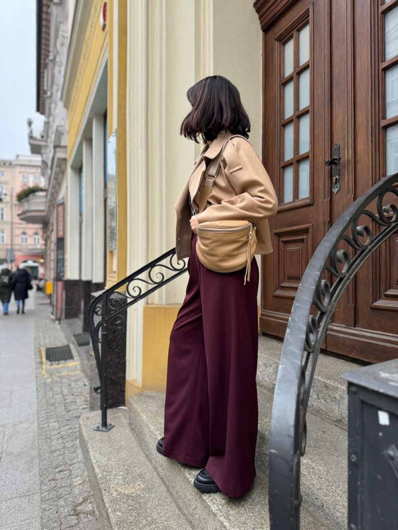 Miniatura produktu Spodnie Caroline Bordo